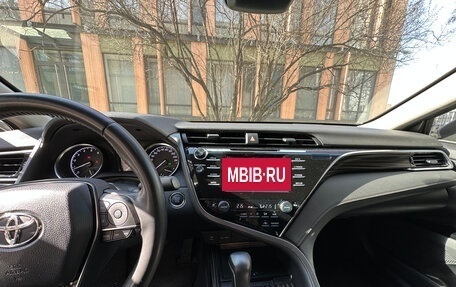 Toyota Camry, 2020 год, 2 850 000 рублей, 11 фотография