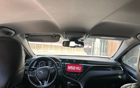 Toyota Camry, 2020 год, 2 850 000 рублей, 13 фотография