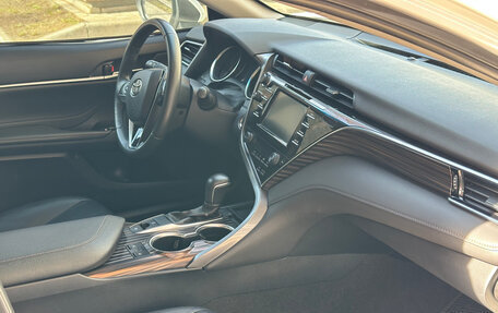 Toyota Camry, 2020 год, 2 850 000 рублей, 27 фотография