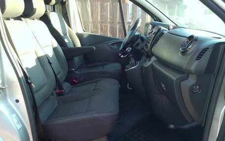 Opel Vivaro B, 2018 год, 2 270 000 рублей, 16 фотография