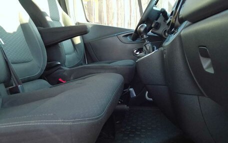 Opel Vivaro B, 2018 год, 2 270 000 рублей, 13 фотография
