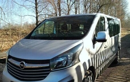 Opel Vivaro B, 2018 год, 2 270 000 рублей, 18 фотография