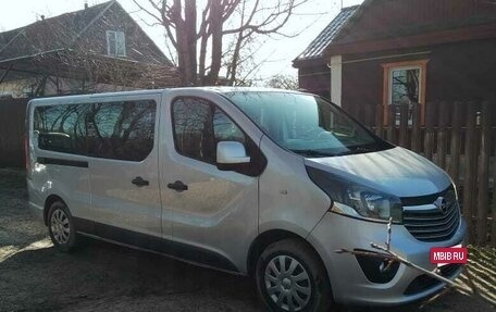 Opel Vivaro B, 2018 год, 2 270 000 рублей, 22 фотография
