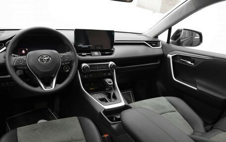 Toyota RAV4, 2024 год, 4 490 000 рублей, 6 фотография