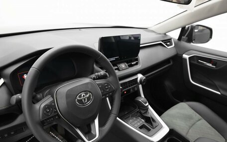 Toyota RAV4, 2024 год, 4 490 000 рублей, 7 фотография