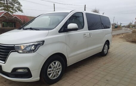 Hyundai H-1 II рестайлинг, 2018 год, 1 фотография