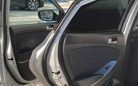 Hyundai Solaris II рестайлинг, 2015 год, 950 000 рублей, 3 фотография