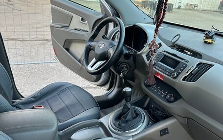 KIA Sportage III, 2010 год, 999 000 рублей, 11 фотография