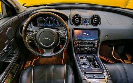 Jaguar XJ IV (X351), 2013 год, 2 260 000 рублей, 18 фотография