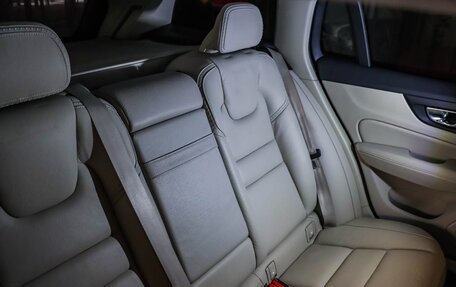 Volvo V60 Cross Country II, 2020 год, 3 550 000 рублей, 29 фотография