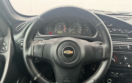 Chevrolet Niva I рестайлинг, 2011 год, 575 000 рублей, 15 фотография