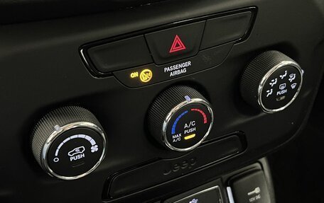 Jeep Renegade I рестайлинг, 2019 год, 1 545 000 рублей, 11 фотография