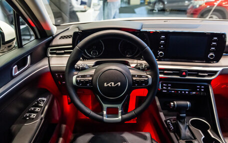 KIA K5, 2024 год, 3 920 000 рублей, 12 фотография