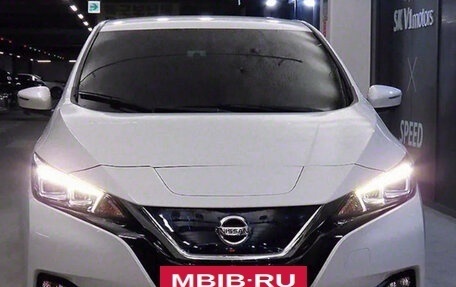 Nissan Leaf II, 2021 год, 1 980 000 рублей, 2 фотография
