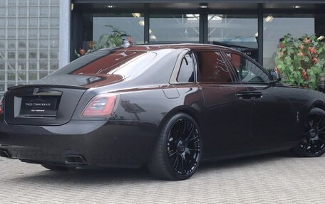Rolls-Royce Ghost Series II рестайлинг, 2022 год, 37 800 000 рублей, 2 фотография