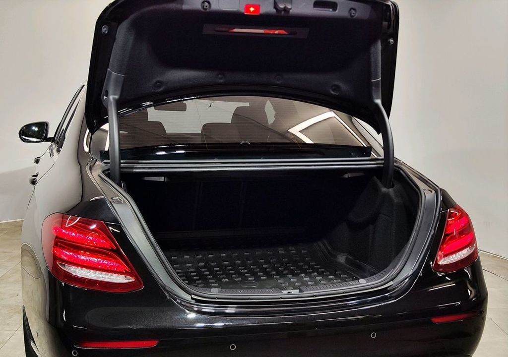 Mercedes-Benz E-Класс, 2017 год, 3 144 000 рублей, 9 фотография