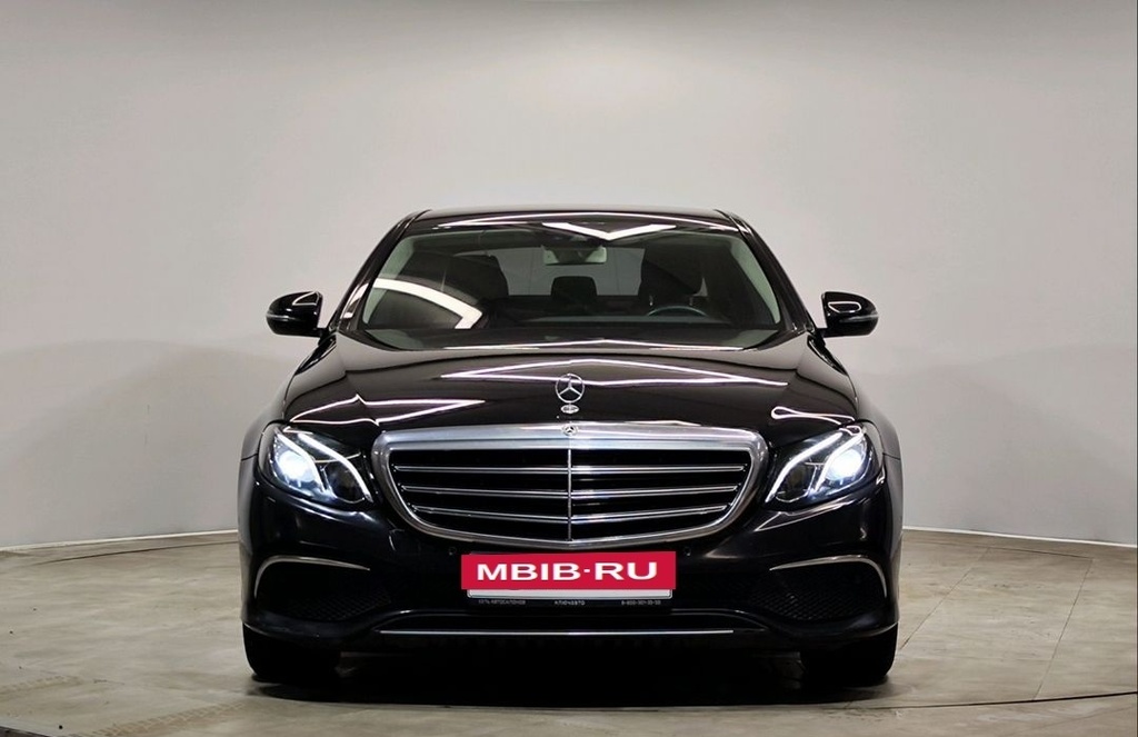 Mercedes-Benz E-Класс, 2017 год, 3 144 000 рублей, 2 фотография