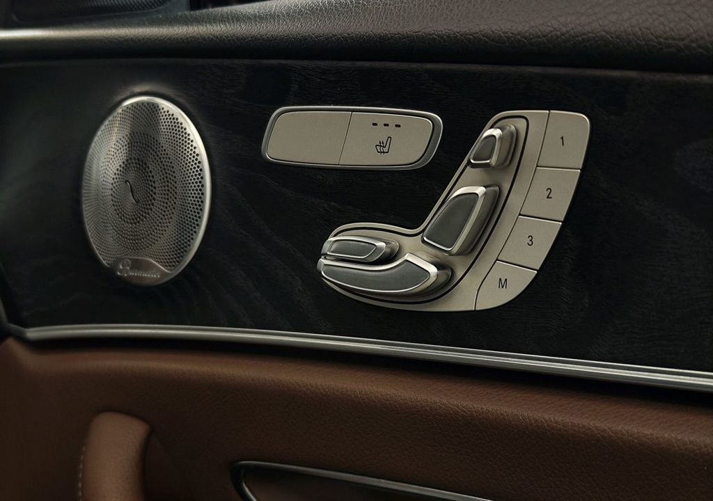 Mercedes-Benz E-Класс, 2017 год, 3 144 000 рублей, 14 фотография