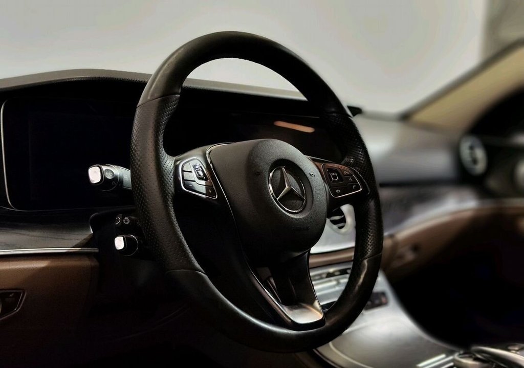 Mercedes-Benz E-Класс, 2017 год, 3 144 000 рублей, 19 фотография