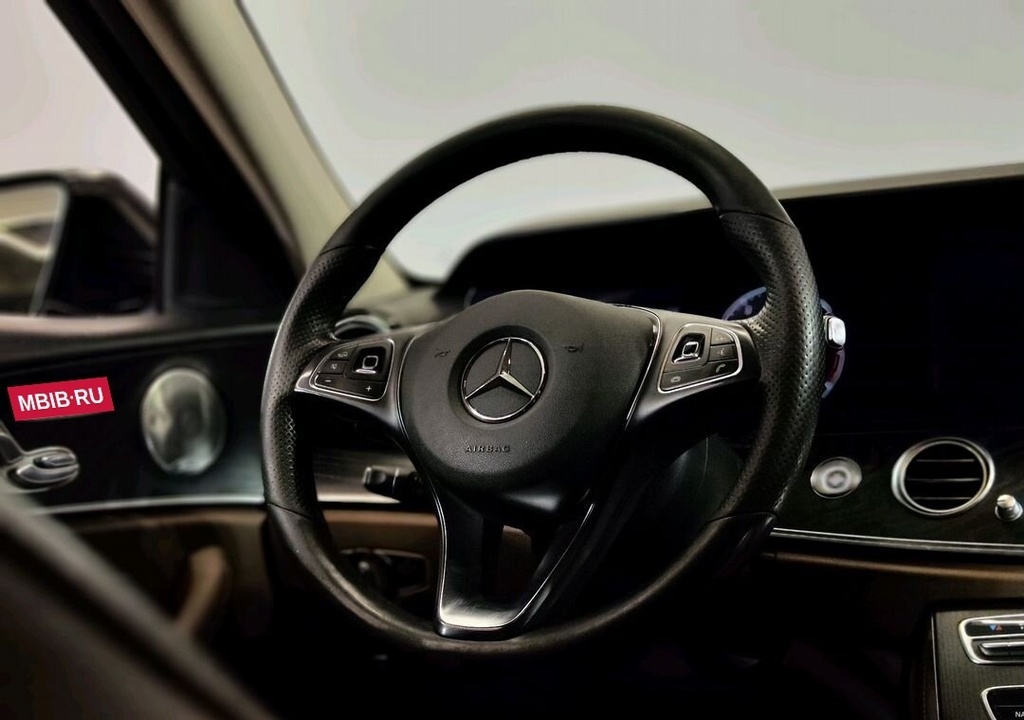 Mercedes-Benz E-Класс, 2017 год, 3 144 000 рублей, 20 фотография