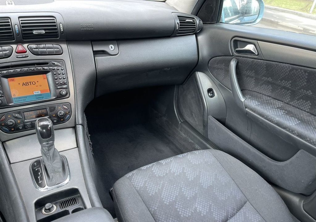 Mercedes-Benz C-Класс, 2001 год, 530 000 рублей, 37 фотография