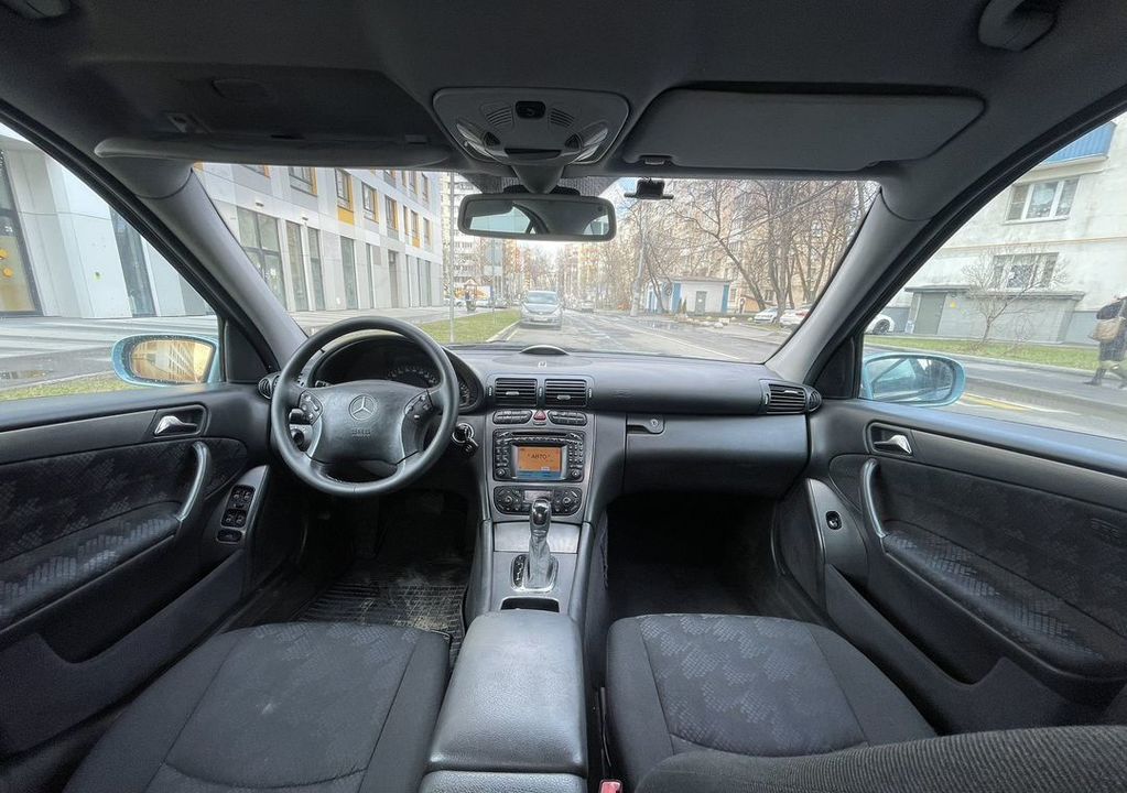 Mercedes-Benz C-Класс, 2001 год, 530 000 рублей, 32 фотография