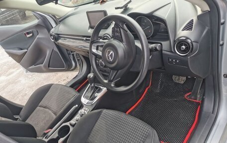 Mazda Demio IV, 2018 год, 1 380 000 рублей, 14 фотография