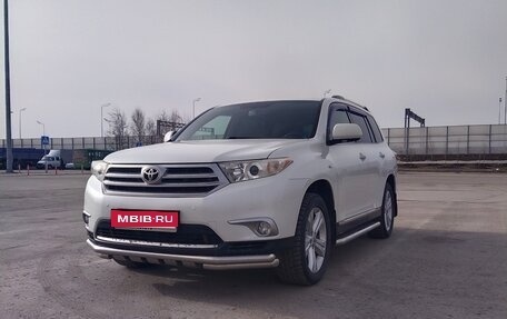 Toyota Highlander III, 2011 год, 2 499 999 рублей, 1 фотография