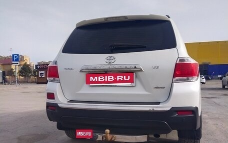 Toyota Highlander III, 2011 год, 2 499 999 рублей, 4 фотография