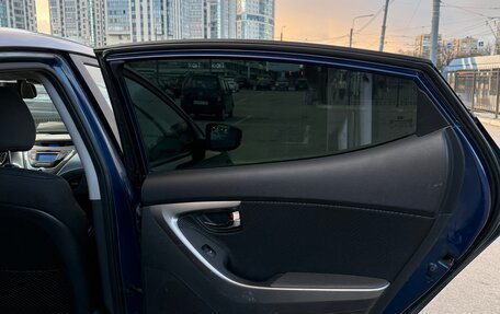 Hyundai Elantra V, 2012 год, 1 090 000 рублей, 24 фотография