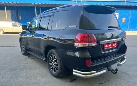 Toyota Land Cruiser 200, 2011 год, 2 900 000 рублей, 1 фотография
