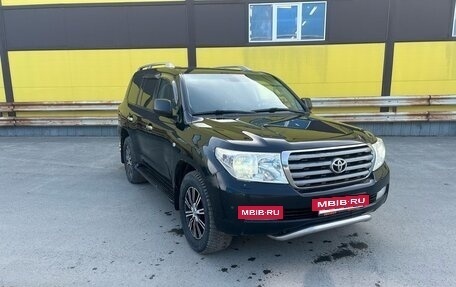 Toyota Land Cruiser 200, 2011 год, 2 900 000 рублей, 3 фотография