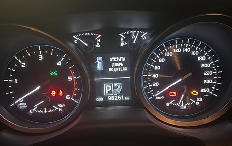 Toyota Land Cruiser 200, 2013 год, 5 500 000 рублей, 6 фотография