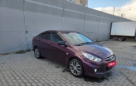 Hyundai Solaris II рестайлинг, 2014 год, 800 000 рублей, 1 фотография