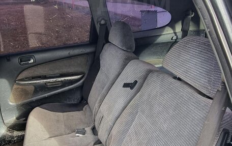 Honda Stream I рестайлинг, 2002 год, 390 000 рублей, 4 фотография