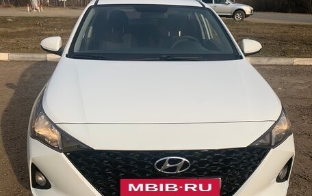 Hyundai Solaris II рестайлинг, 2020 год, 1 050 000 рублей, 5 фотография