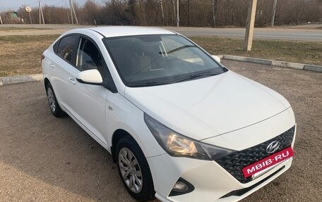 Hyundai Solaris II рестайлинг, 2020 год, 1 050 000 рублей, 6 фотография