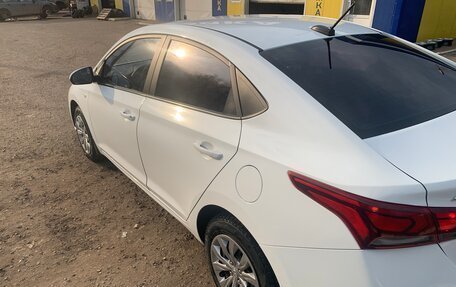 Hyundai Solaris II рестайлинг, 2020 год, 1 050 000 рублей, 12 фотография