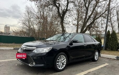 Toyota Camry, 2015 год, 2 100 000 рублей, 2 фотография