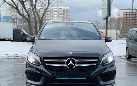 Mercedes-Benz B-Класс, 2018 год, 1 950 000 рублей, 12 фотография