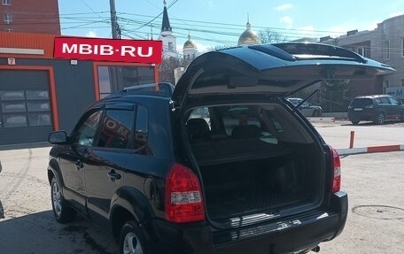 Hyundai Tucson III, 2009 год, 1 000 000 рублей, 1 фотография