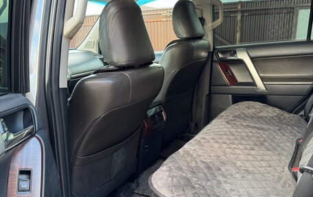 Toyota Land Cruiser Prado 150 рестайлинг 2, 2015 год, 3 300 000 рублей, 9 фотография