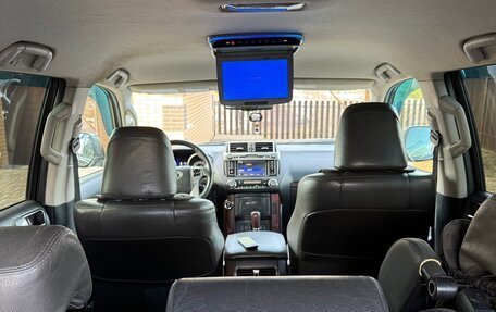 Toyota Land Cruiser Prado 150 рестайлинг 2, 2015 год, 3 300 000 рублей, 14 фотография