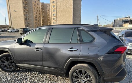 Toyota RAV4, 2023 год, 2 780 000 рублей, 13 фотография