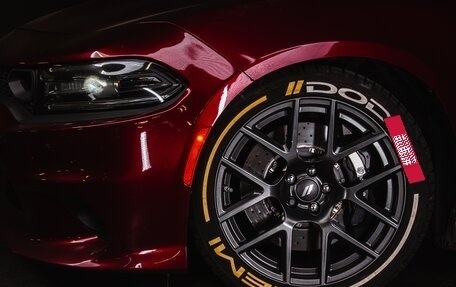 Dodge Charger, 2019 год, 6 077 700 рублей, 3 фотография