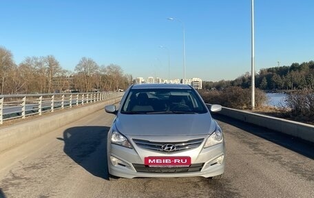 Hyundai Solaris II рестайлинг, 2014 год, 1 050 000 рублей, 2 фотография