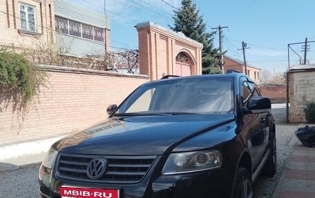 Volkswagen Touareg III, 2007 год, 800 000 рублей, 1 фотография
