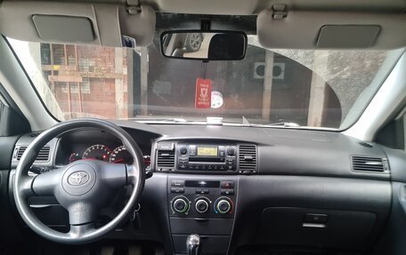Toyota Corolla, 2005 год, 550 000 рублей, 2 фотография