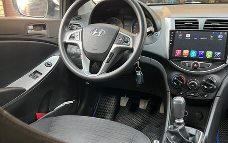 Hyundai Solaris II рестайлинг, 2014 год, 1 010 000 рублей, 13 фотография