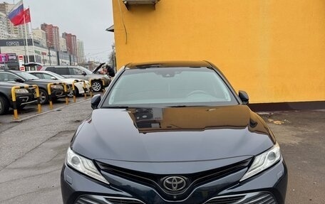 Toyota Camry, 2018 год, 2 550 000 рублей, 1 фотография